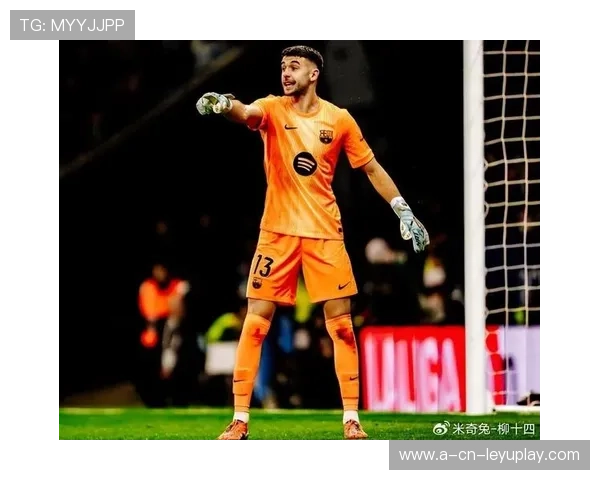 巴萨连续短传推进流畅,佩德里低射被门将没收